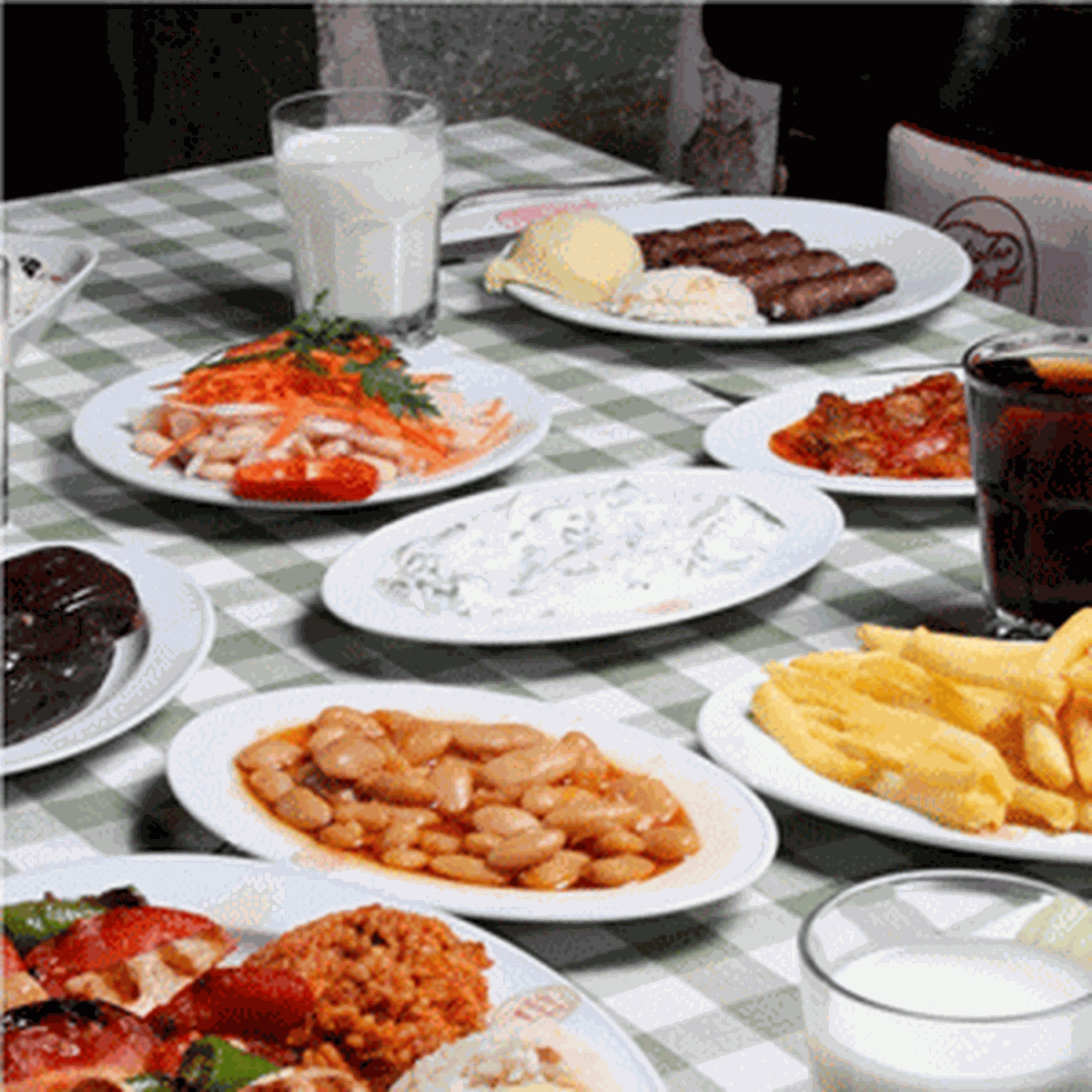 Ramazan'ın Tadı Filizler Köftecisi’nde Yaşanıyor