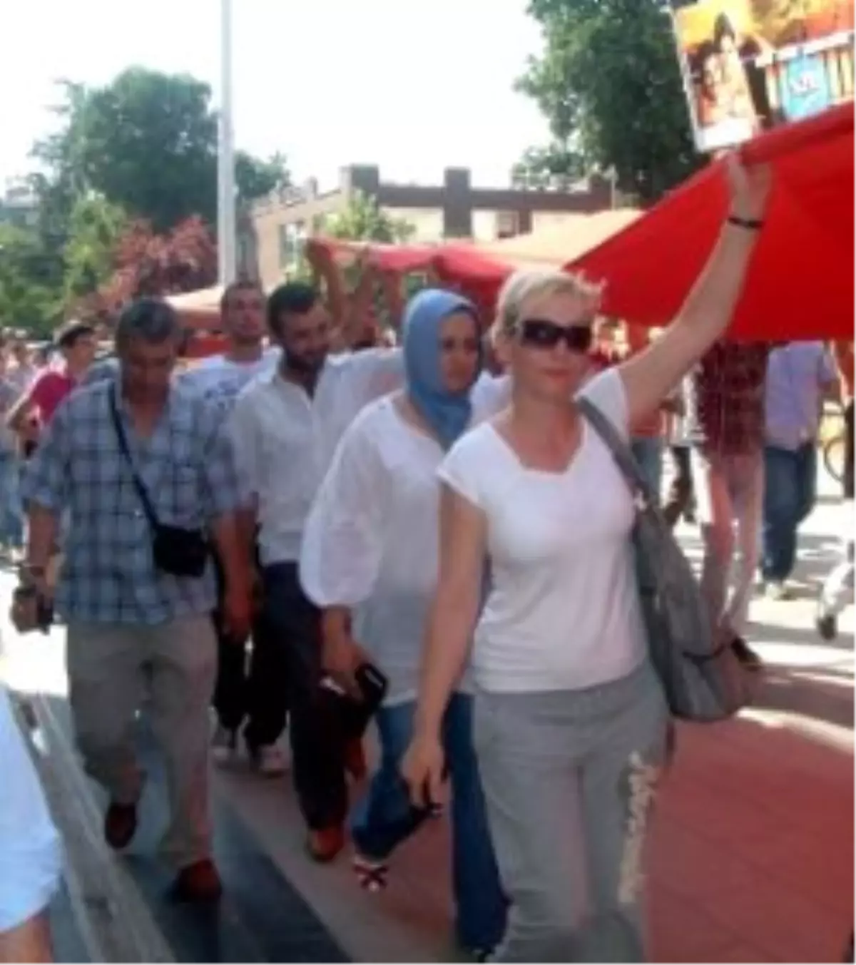 Türkiye Terörü Lanetledi