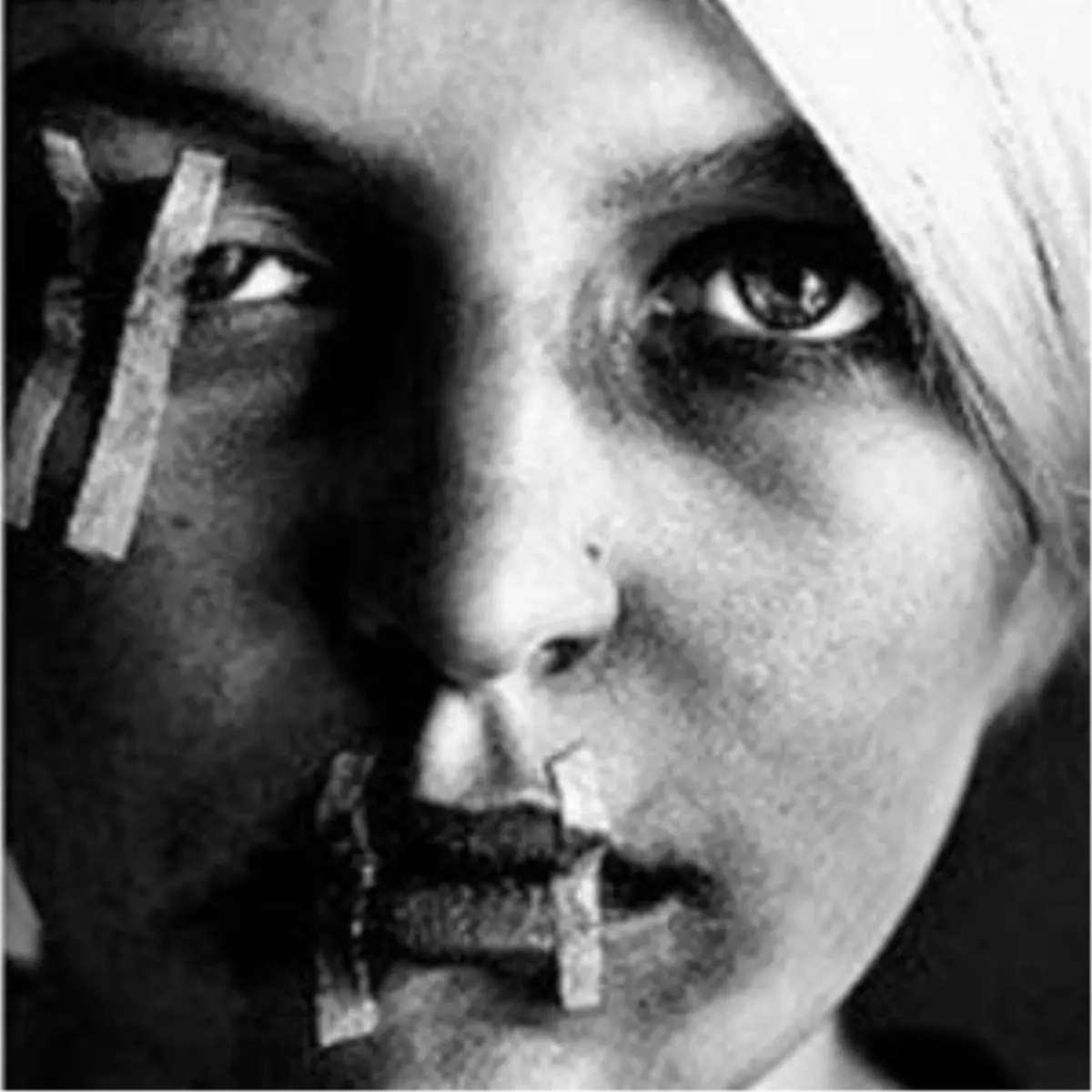 Karısını Döven Erkek Yandı!