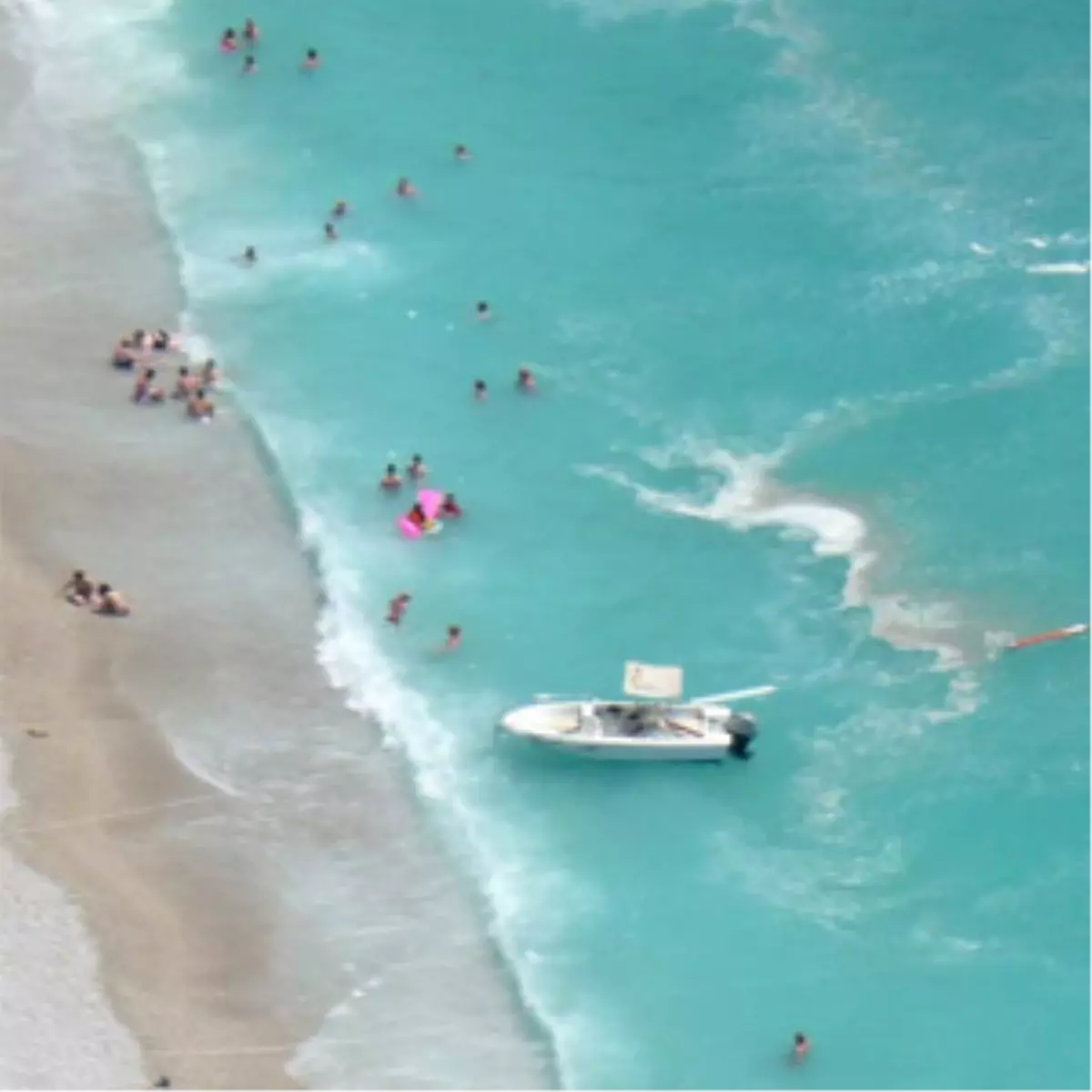 Ölüdeniz\'de Korkutan Kirlilik