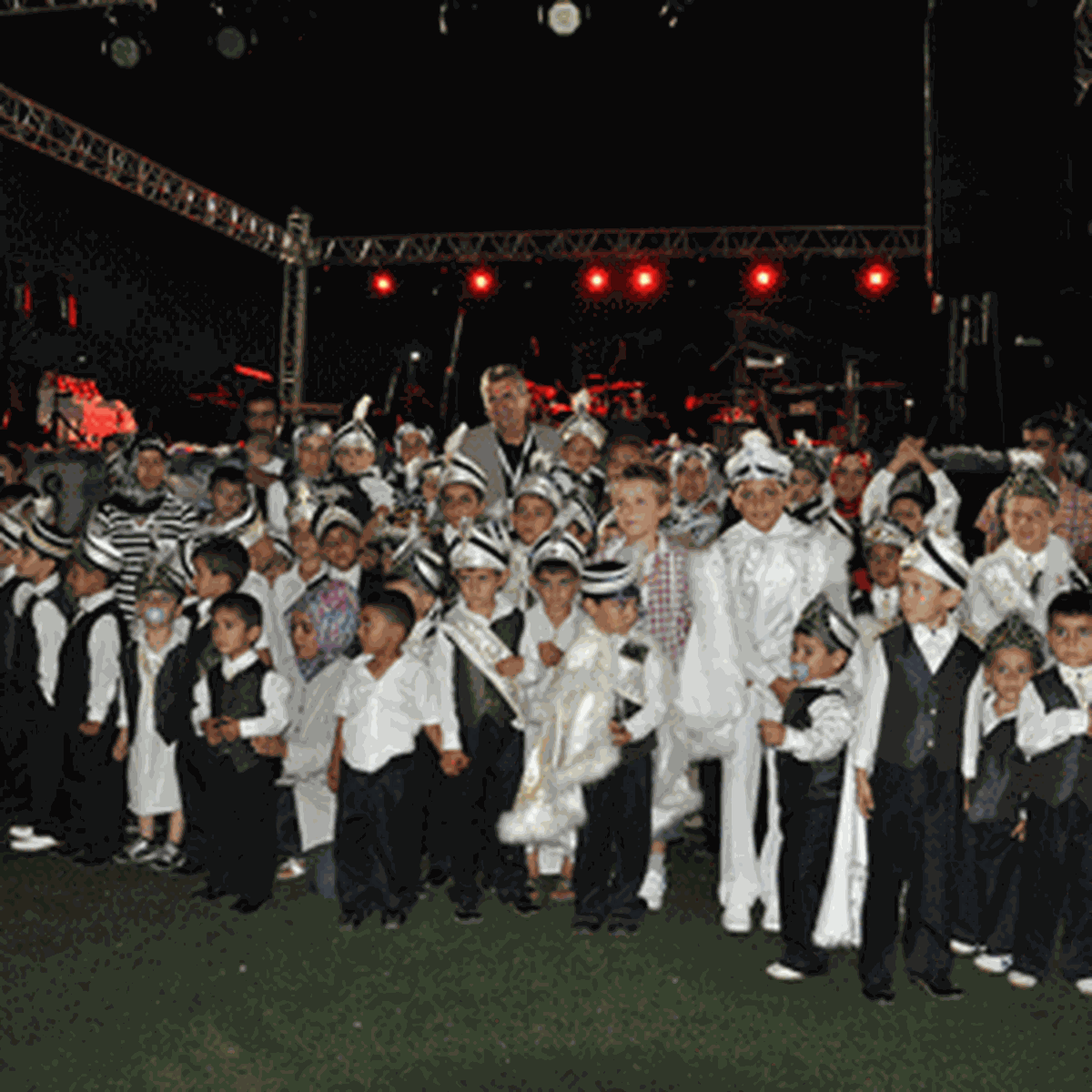 Çatalca 12. Erguvan Festivalinde Muhteşem Final