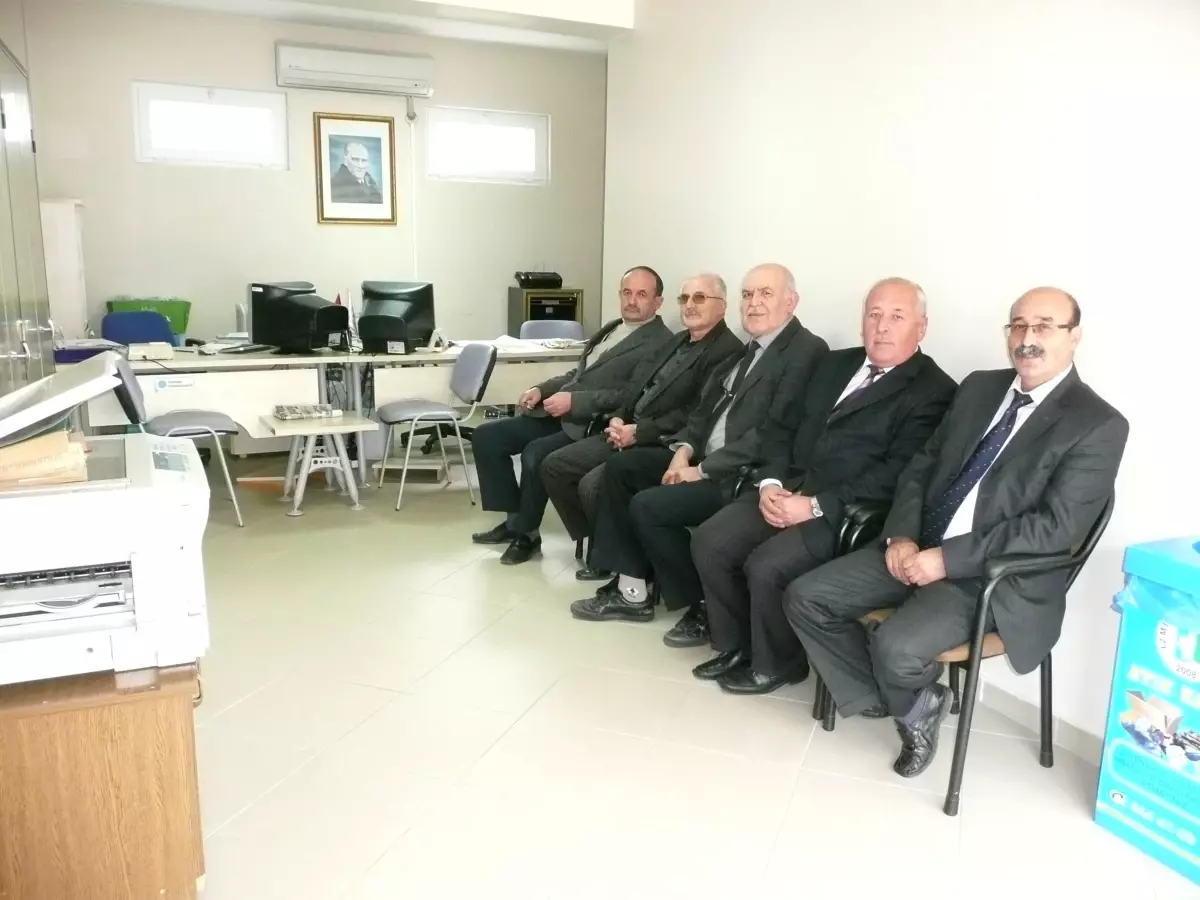 Emekli Olmak İstemeyen 5 Personele Belediyeden Uygulama