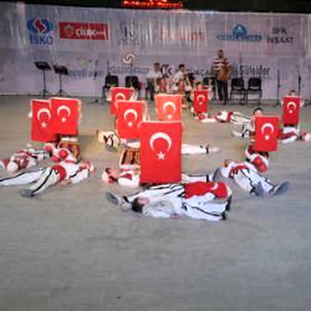 İnegöl Festivali, Halk Oyunları Galası ile Start Aldı
