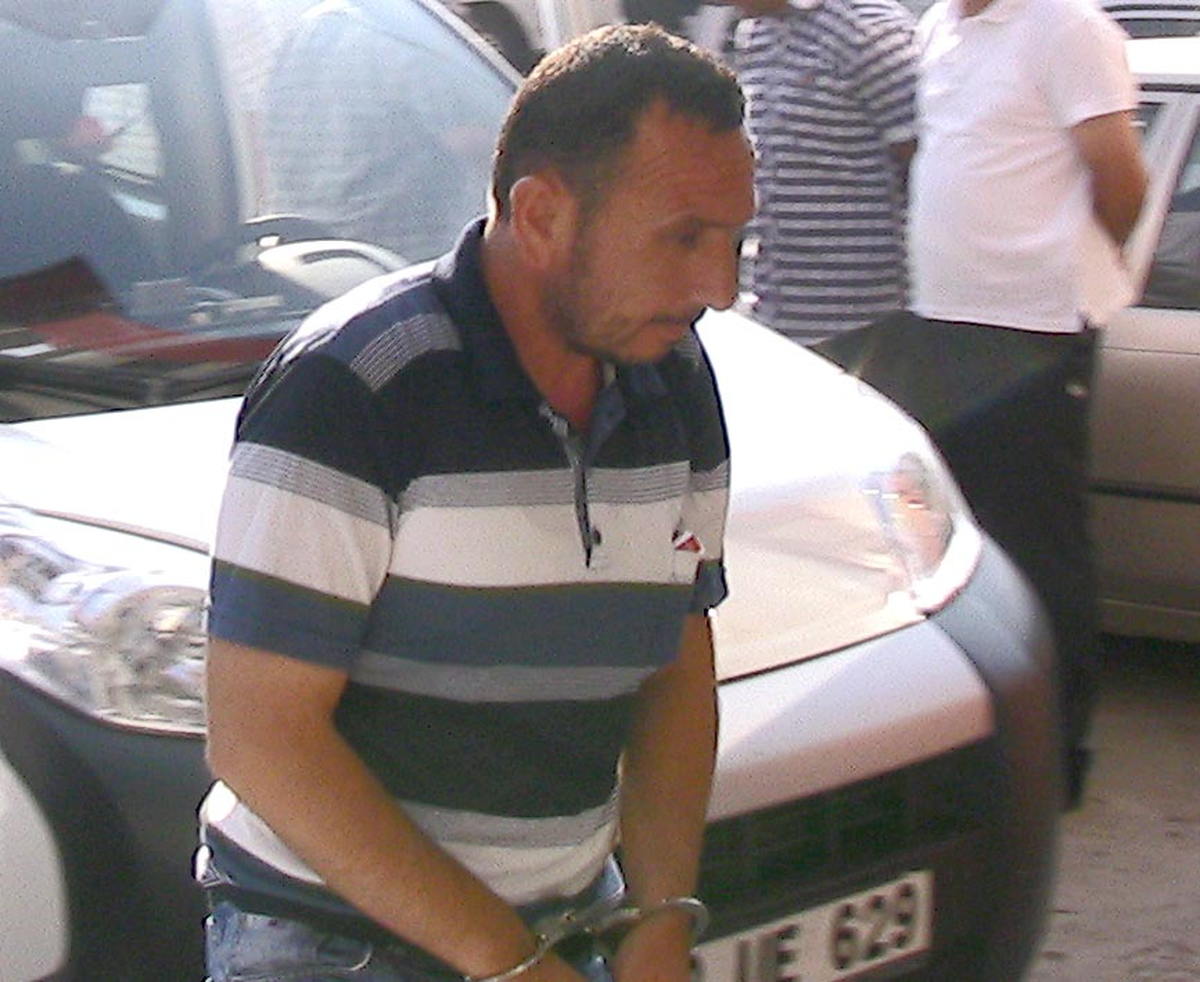 Eski Eşini Pompalı Tüfekle Yaraladı, Jandarmaya Teslim Oldu