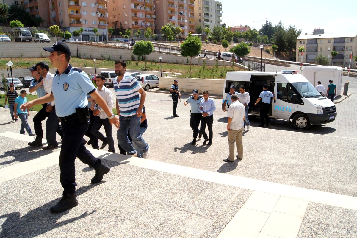 Komiserin Şehit Olduğu Saldırıyla İlgili 15 Kişi Adliyede