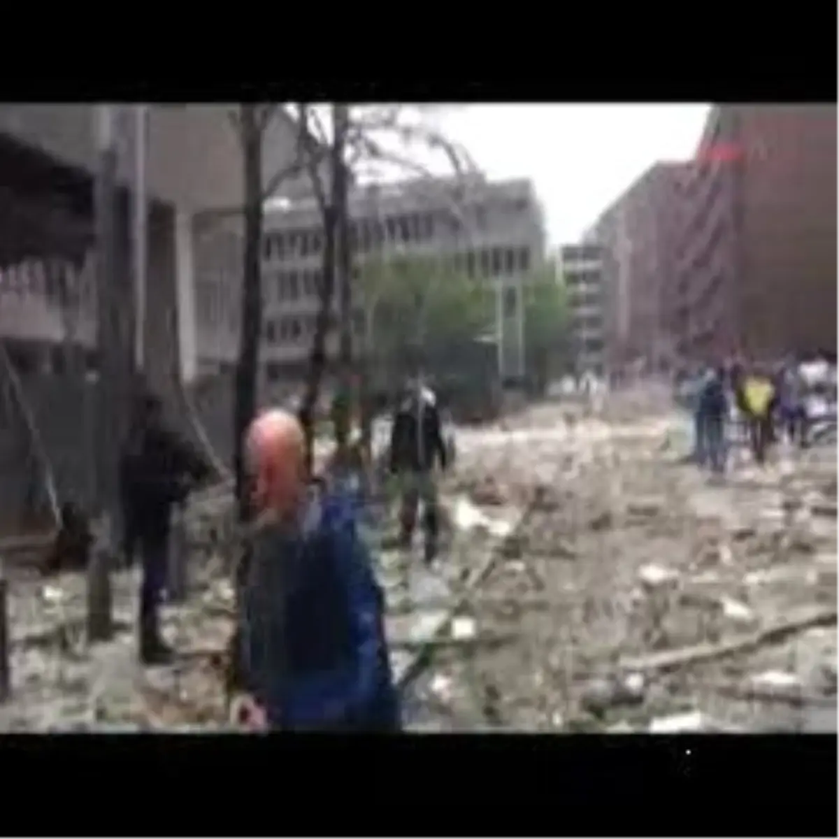 Norveç\'in Başkenti Oslo\'da Patlama