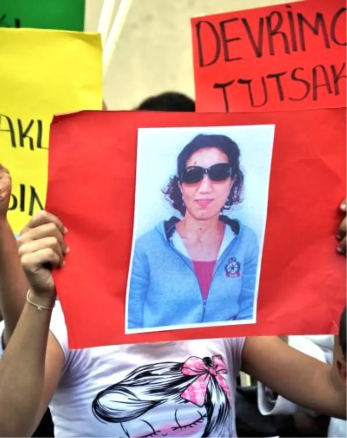 Tutuklu Kanser Hastası İçin Cezaevi Önünde Eylem