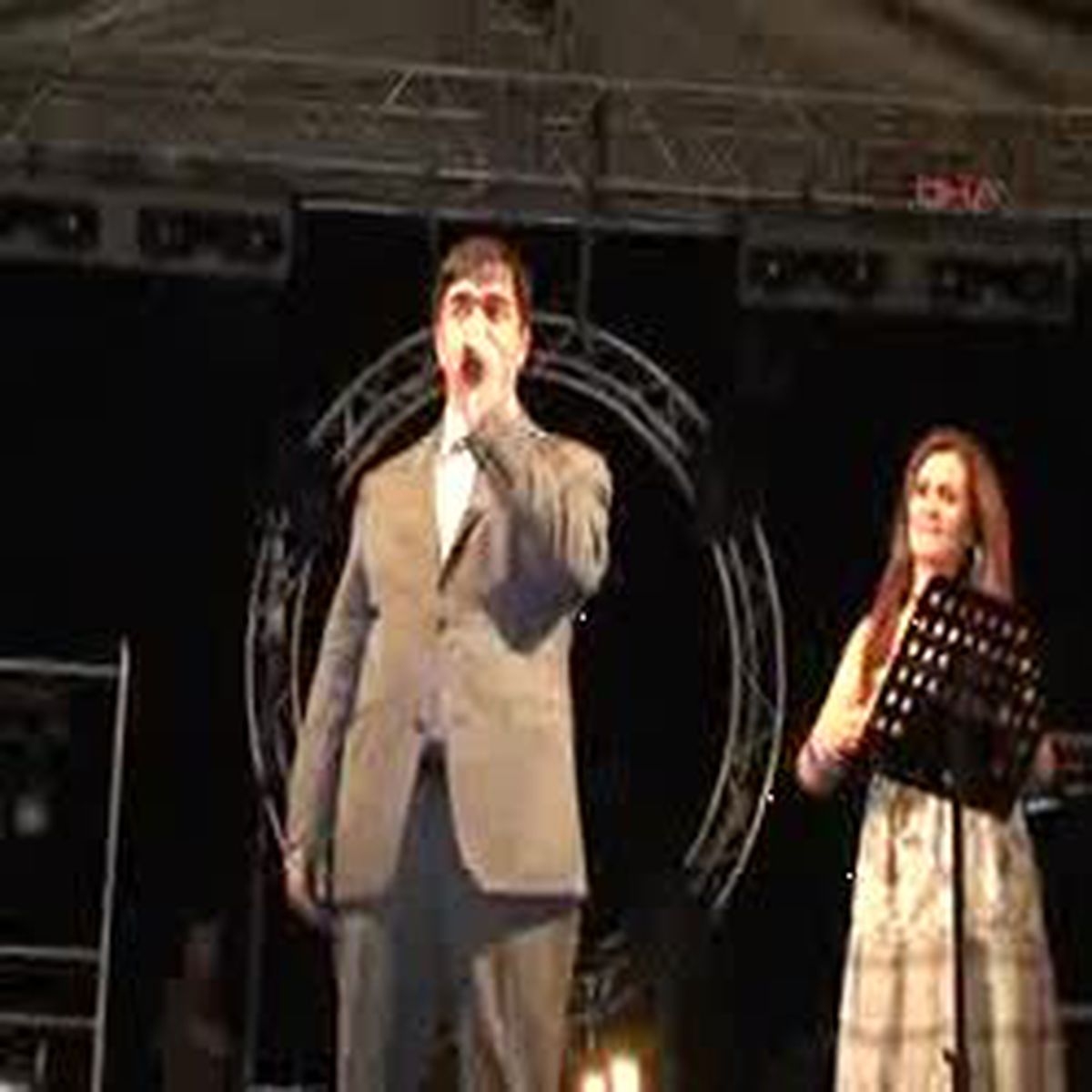 Hakan Altun Kırklareli'de 10 Bin Kişiye Unutulmaz Bir Konser Verdi