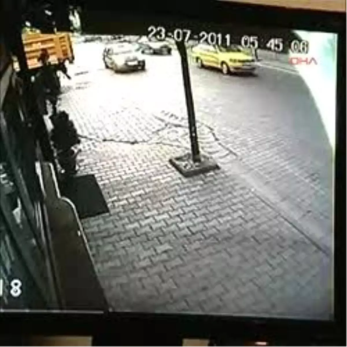 Sigara Hırsızları Kamerada