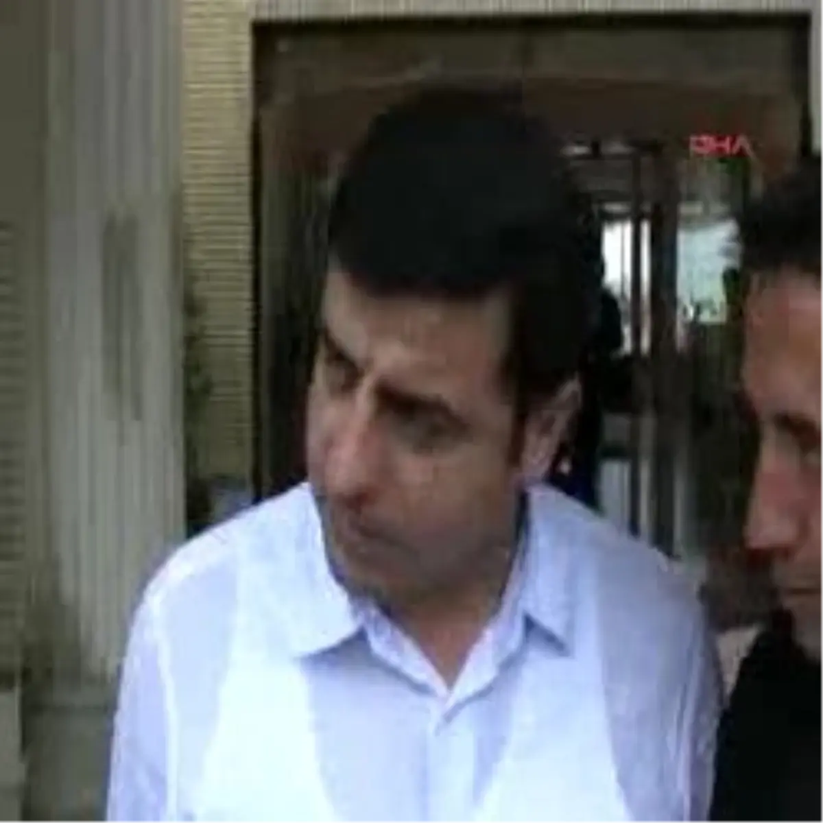 Demirtaş "Başbakan PKK\'ya Çağrı Yapsın"