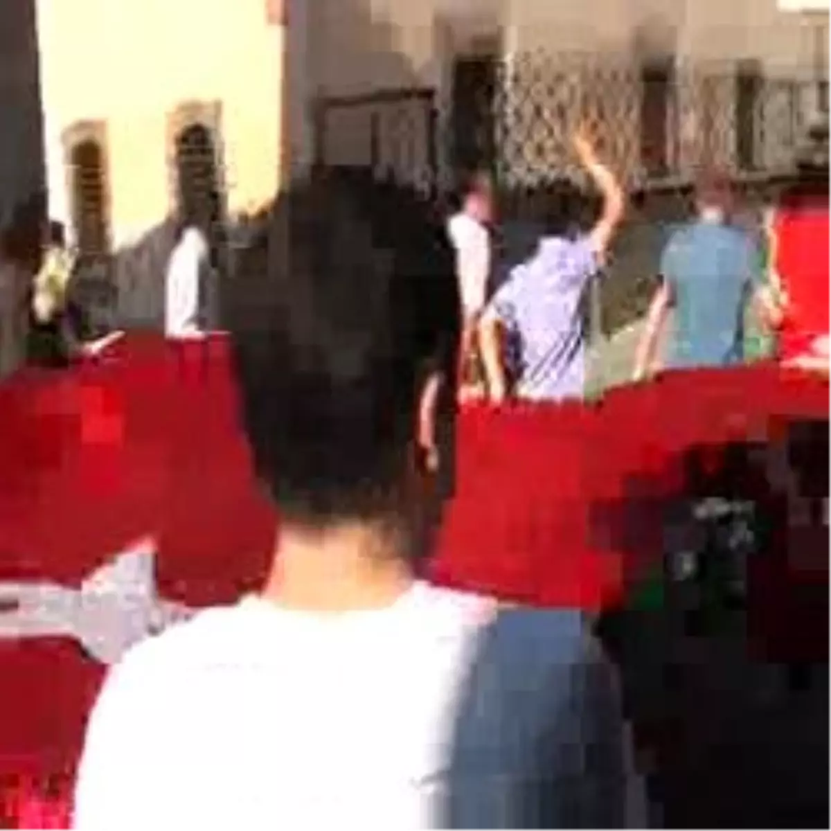 Şehitler İçin Yürüdüler