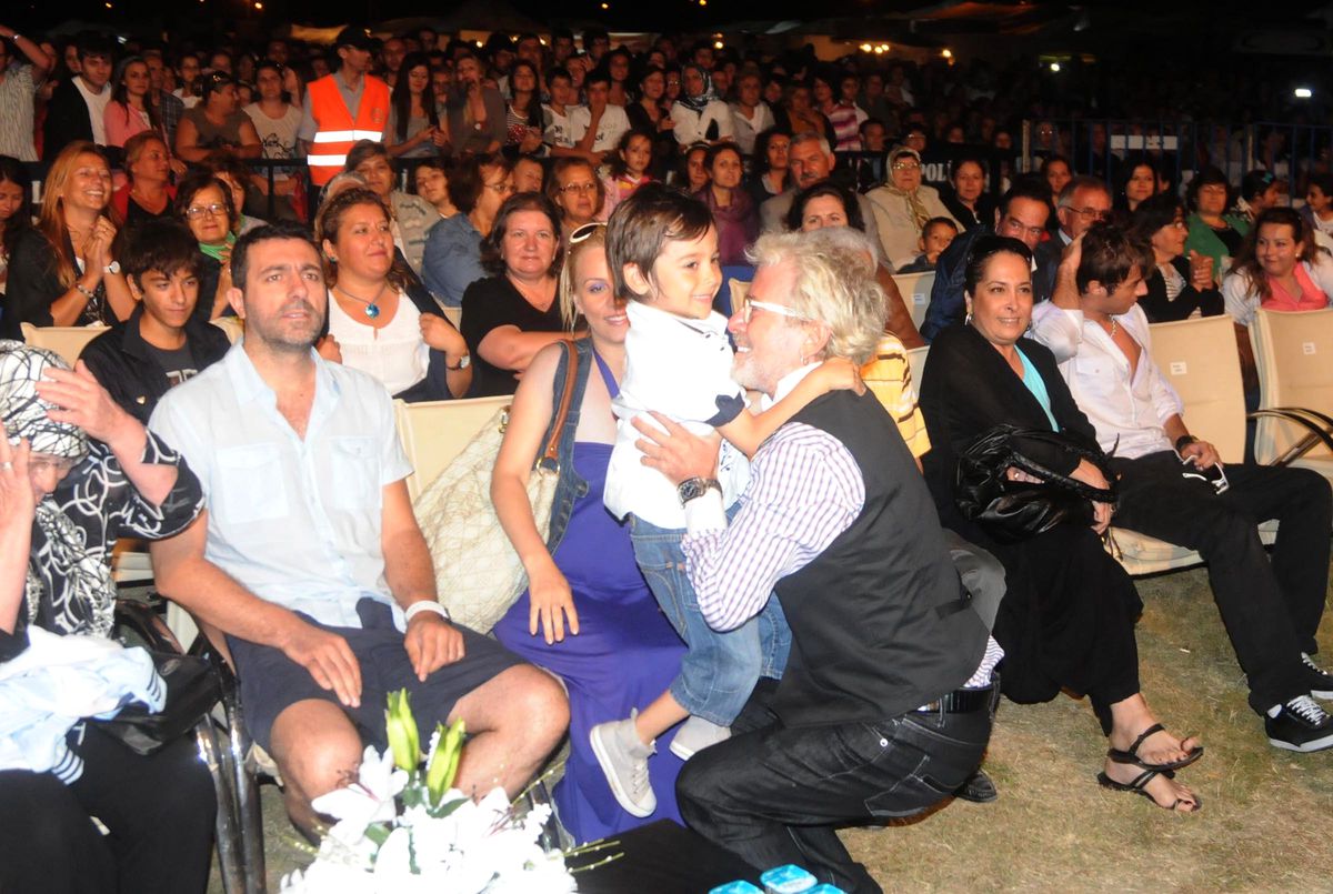 Haluk Levent, Vizelileri Coşturdu