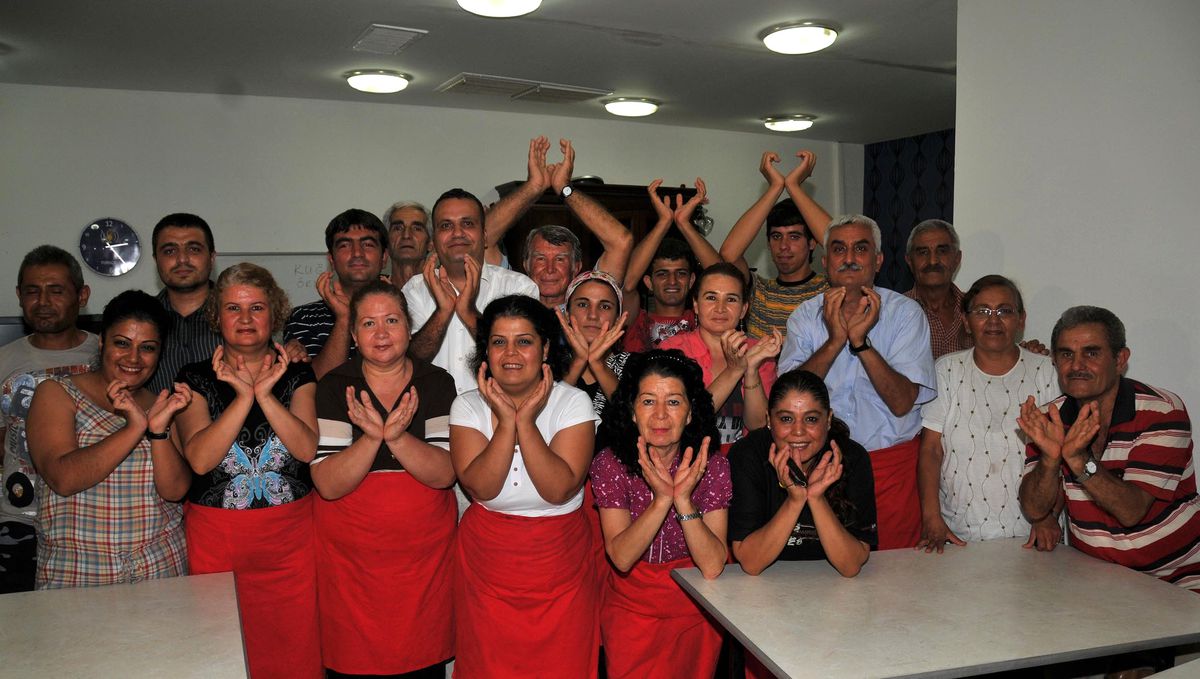 İşitme Engellilere 'İstanbul Lehçeli' İşaret Dili