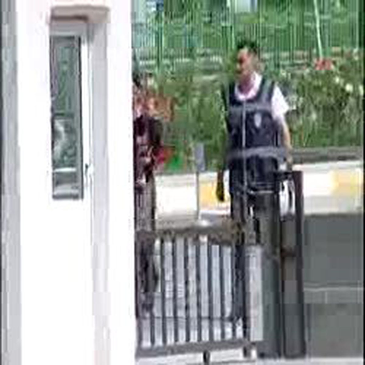 Kucağında Bebeğiyle Hırsızlıkta Yakalandı