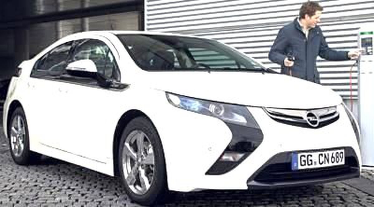 Elektrikli Ampera'ya 5 Bin Ön Sipariş Geldi