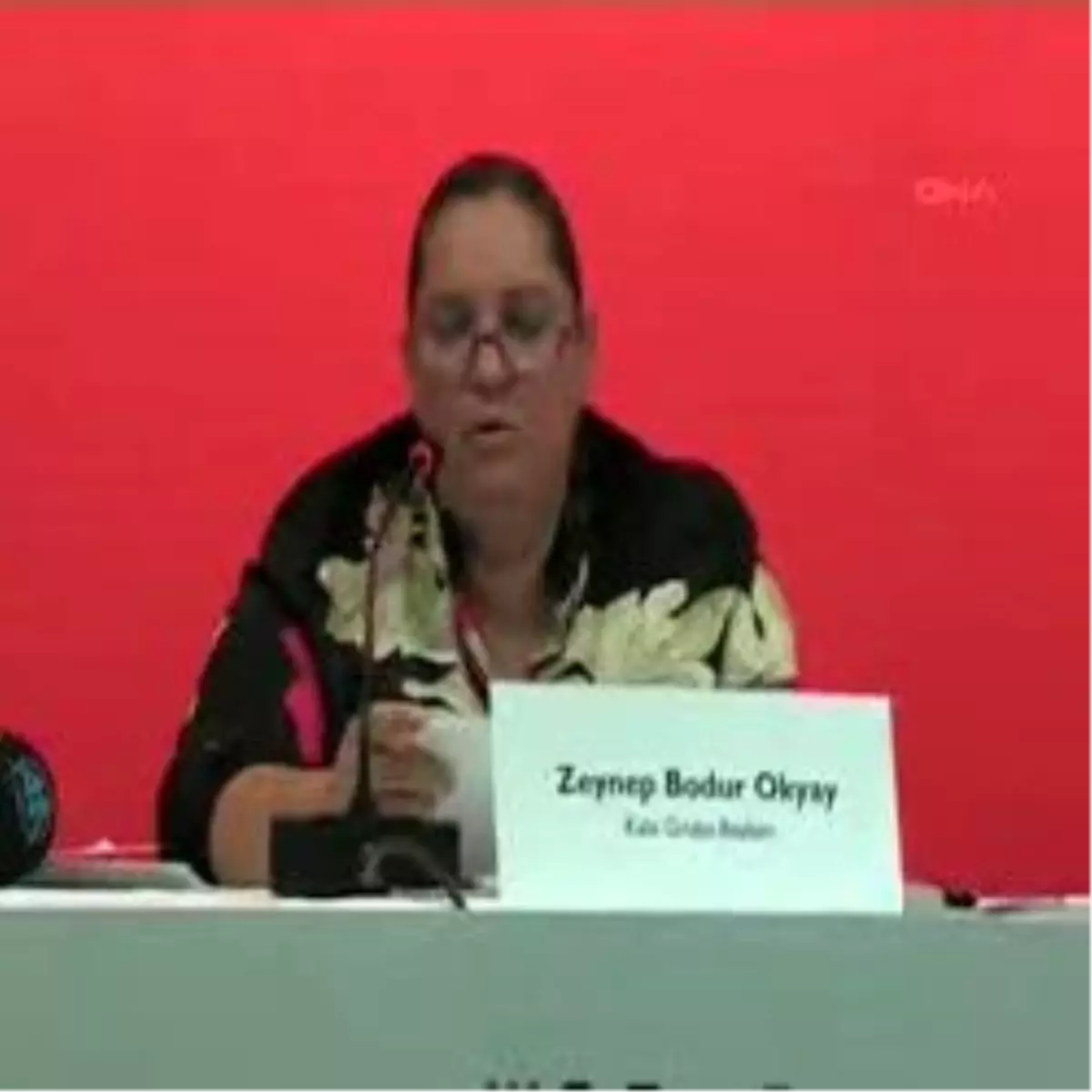 Kale Grubu\'nun Başkanı Zeynep Bodur Okyay: "Kriz Ümit Ederim Ki Teğet Geçsin\'