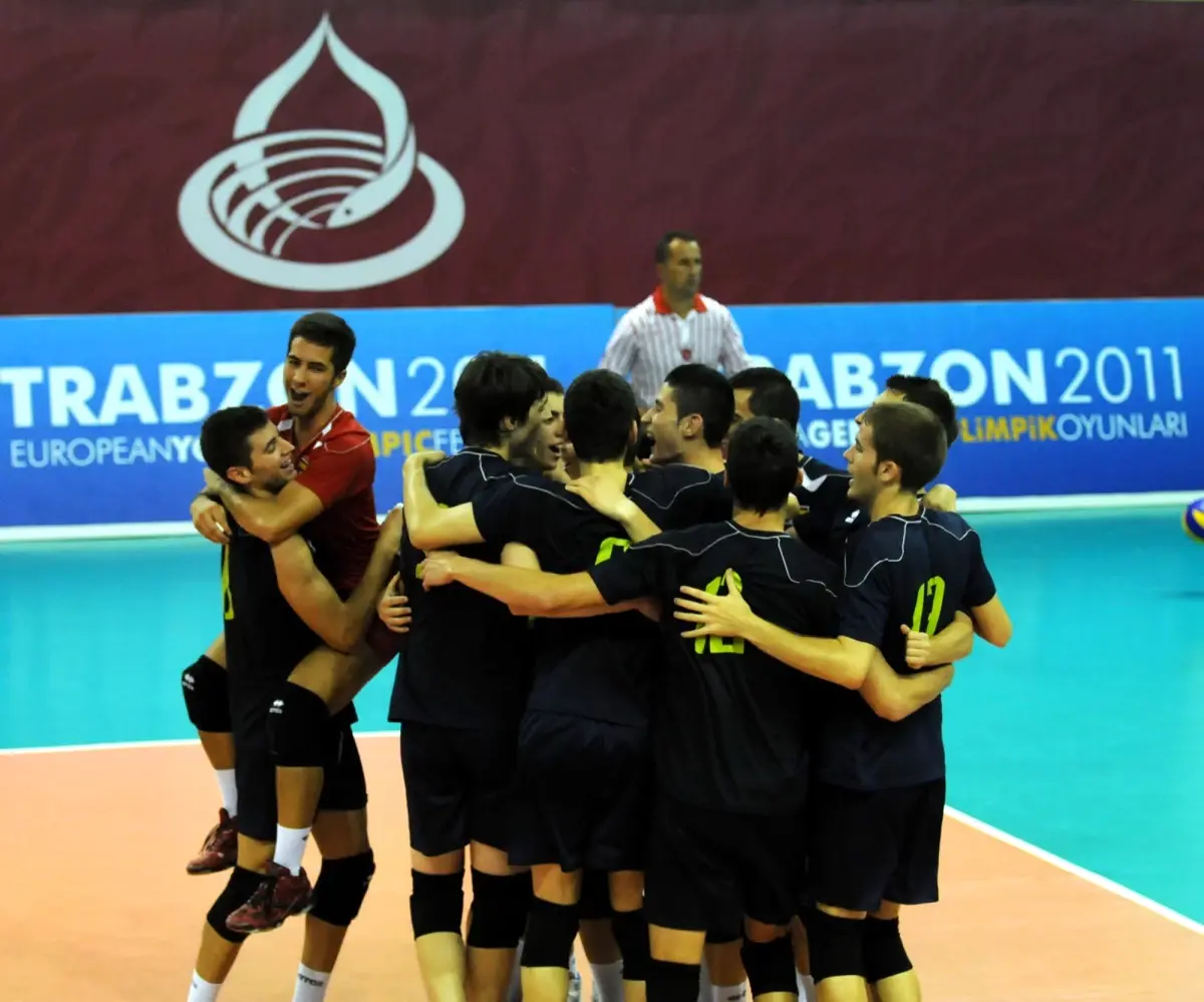 Voleybolda İspanya\'ya Yenildik