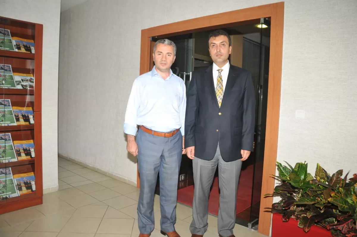 Yeni Atanan Emniyet Müdürü Yanmaz Başkan Uzun\'u Ziyaret Etti