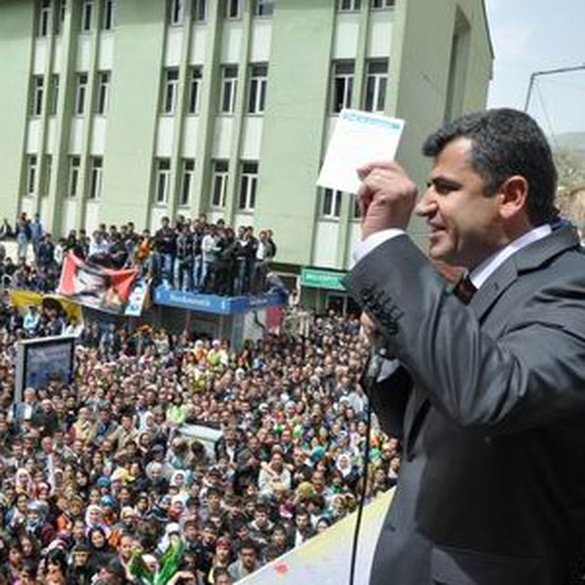 BDP'li Vekilden Kışkırtıcı Sözler