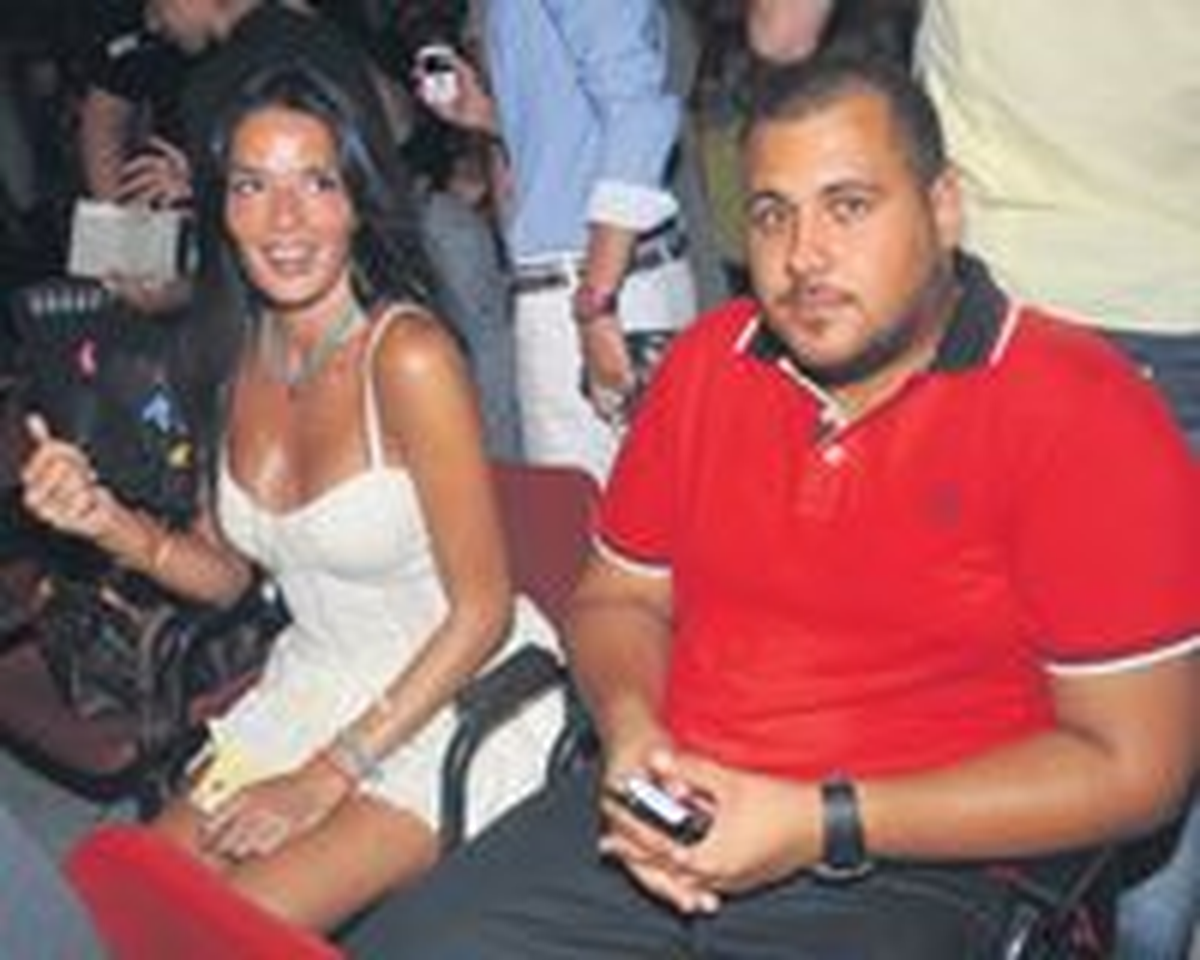 Yeni Aşıklar Konserde