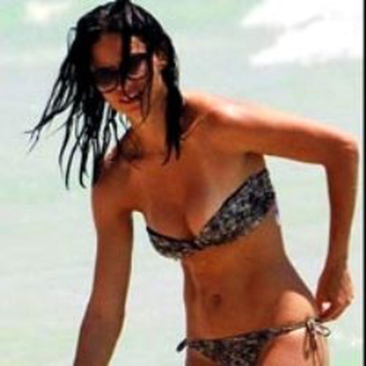 Adriana Çocuklar Gibi Şen
