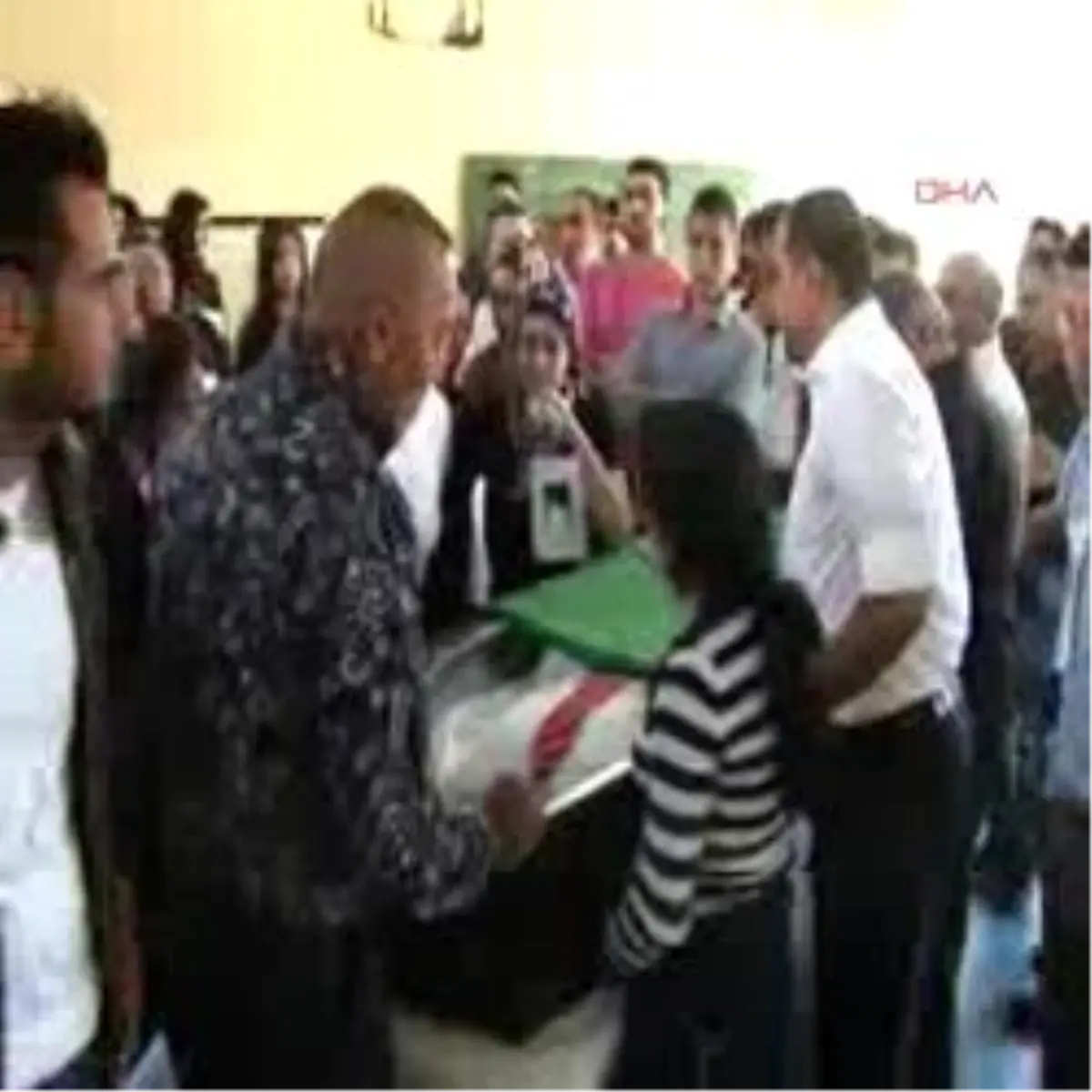 Hollanda\'da Karakolda Ölüme Savcılık Açıklaması Dayak Değil Kalp Yetmezliği