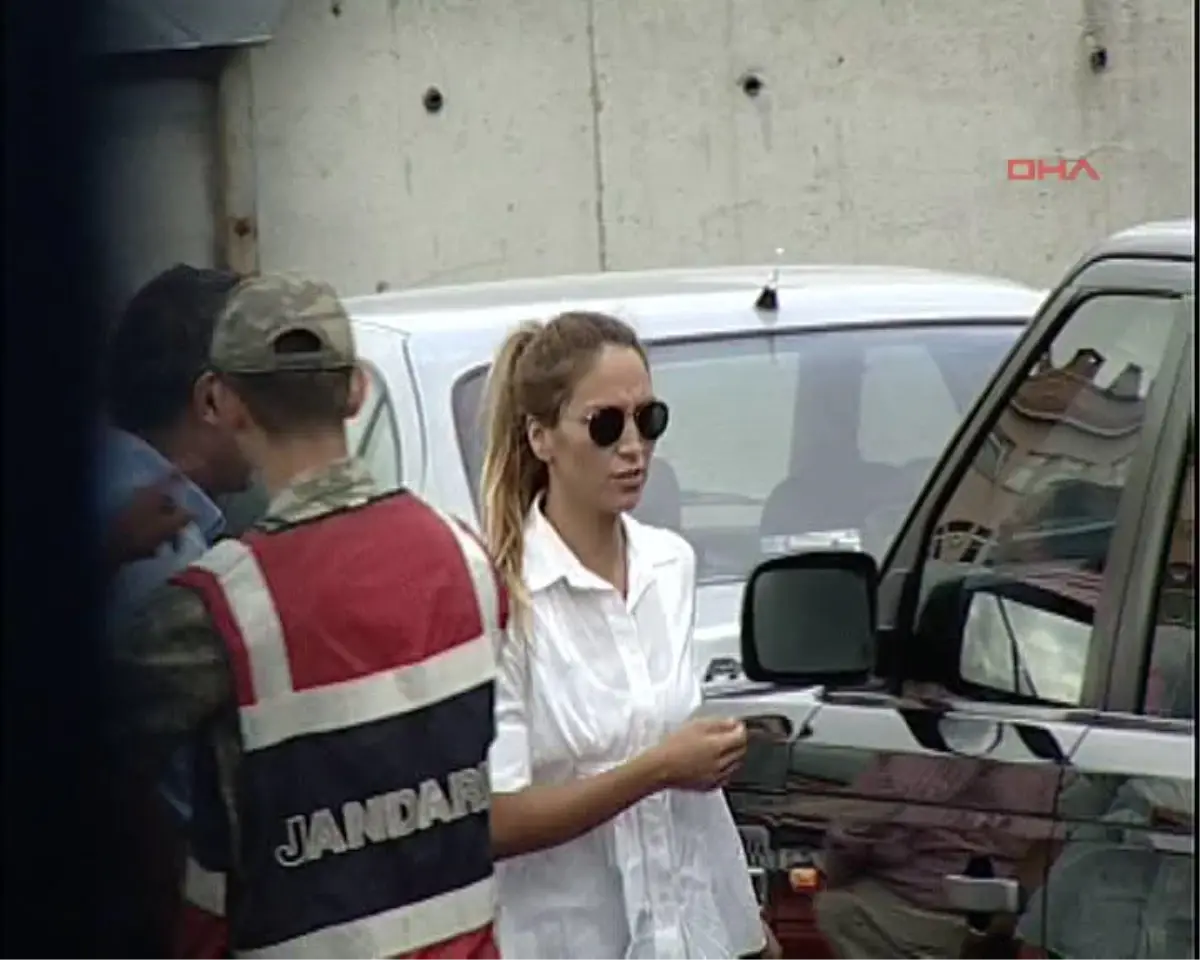 Aziz Yıldırım\'a Kızlarından Ziyaret