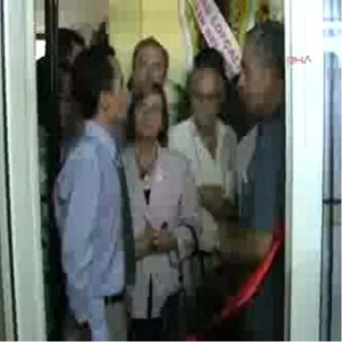 "Gazeteciler Teröre Destek Olmamalı"