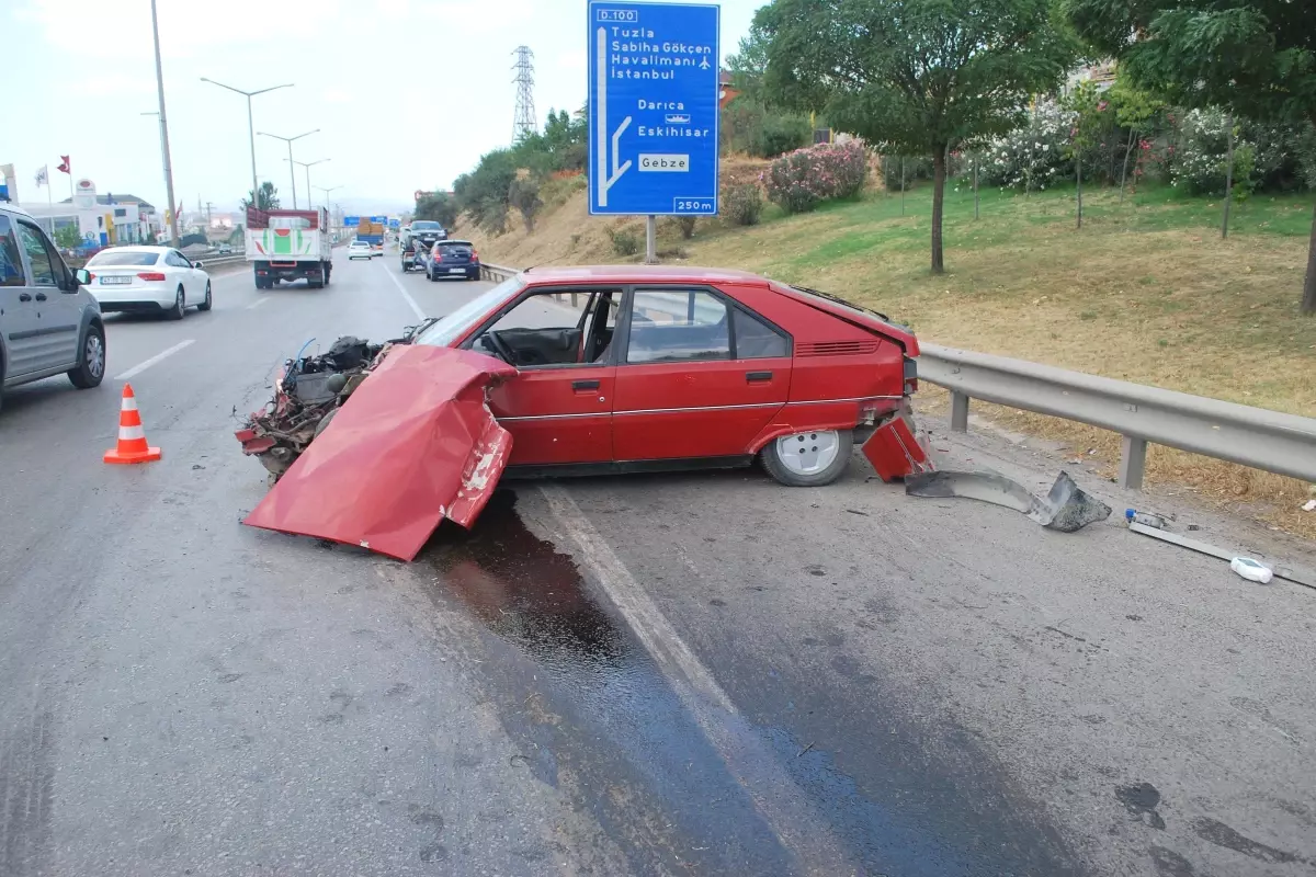 Gebze\'de Kazaları: 4 Yaralı