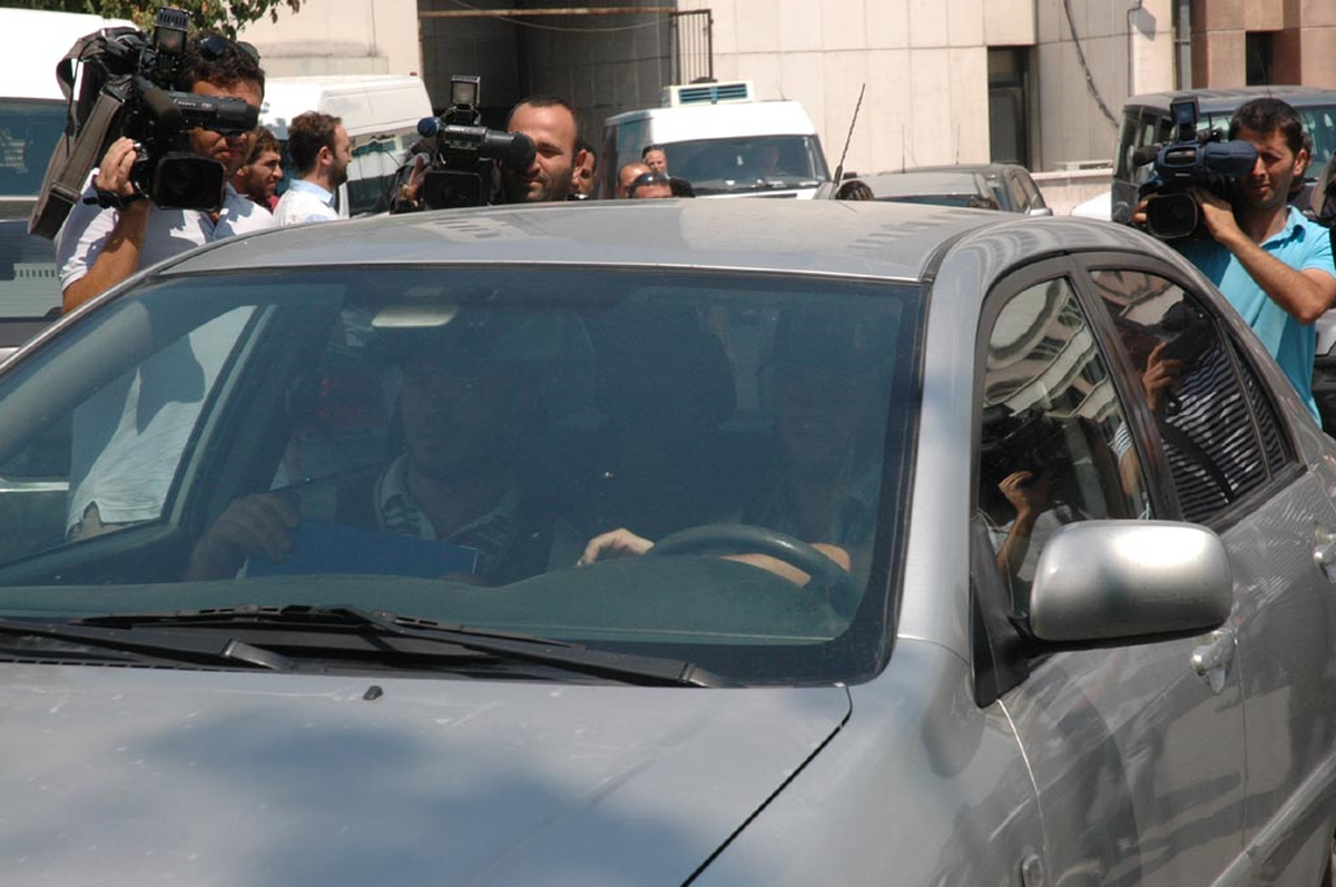 Emre Belözoğlu ve Kağan Söylemezgiller Adliyeye Sevk Edildi