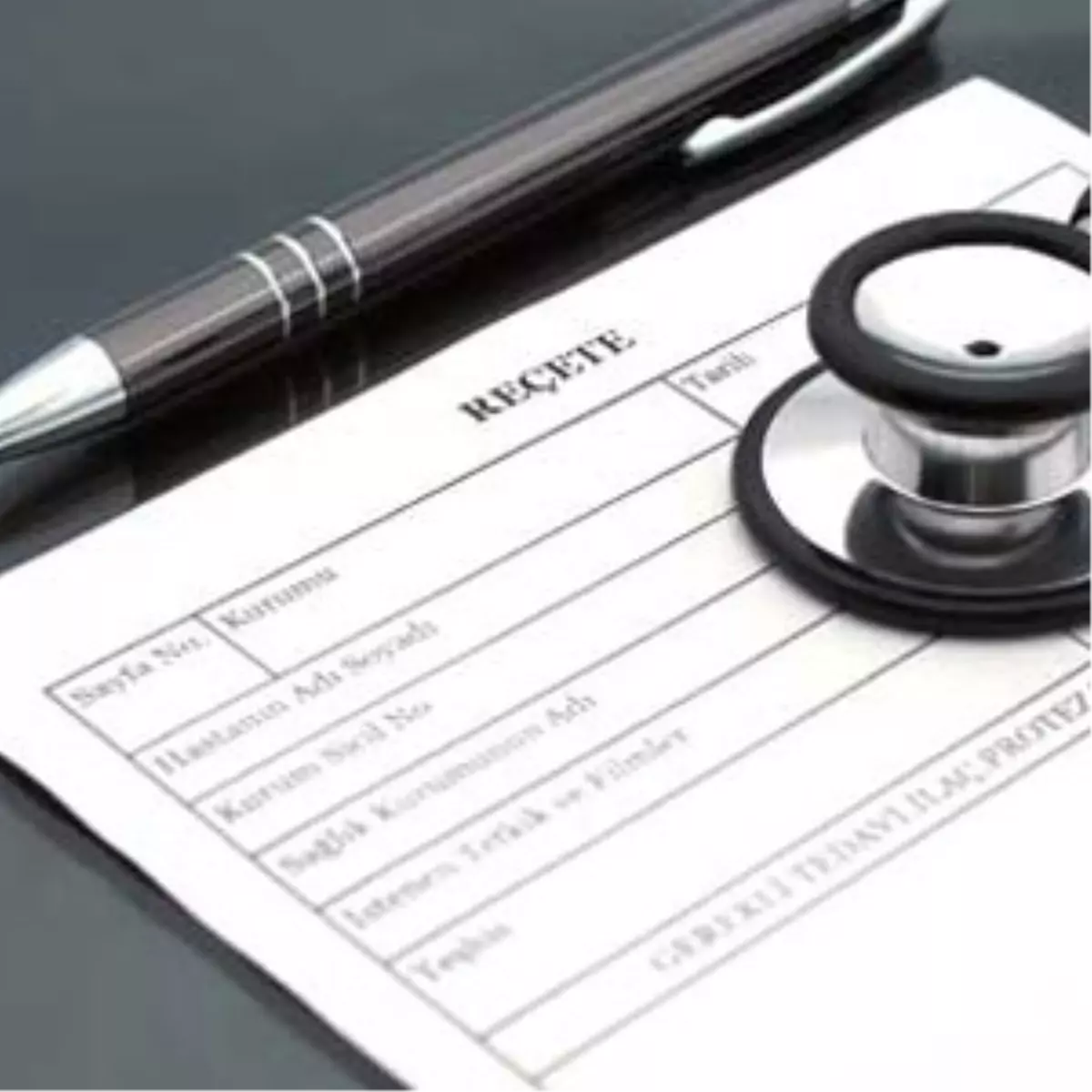 Ölülere Bile Reçete Yazdılar