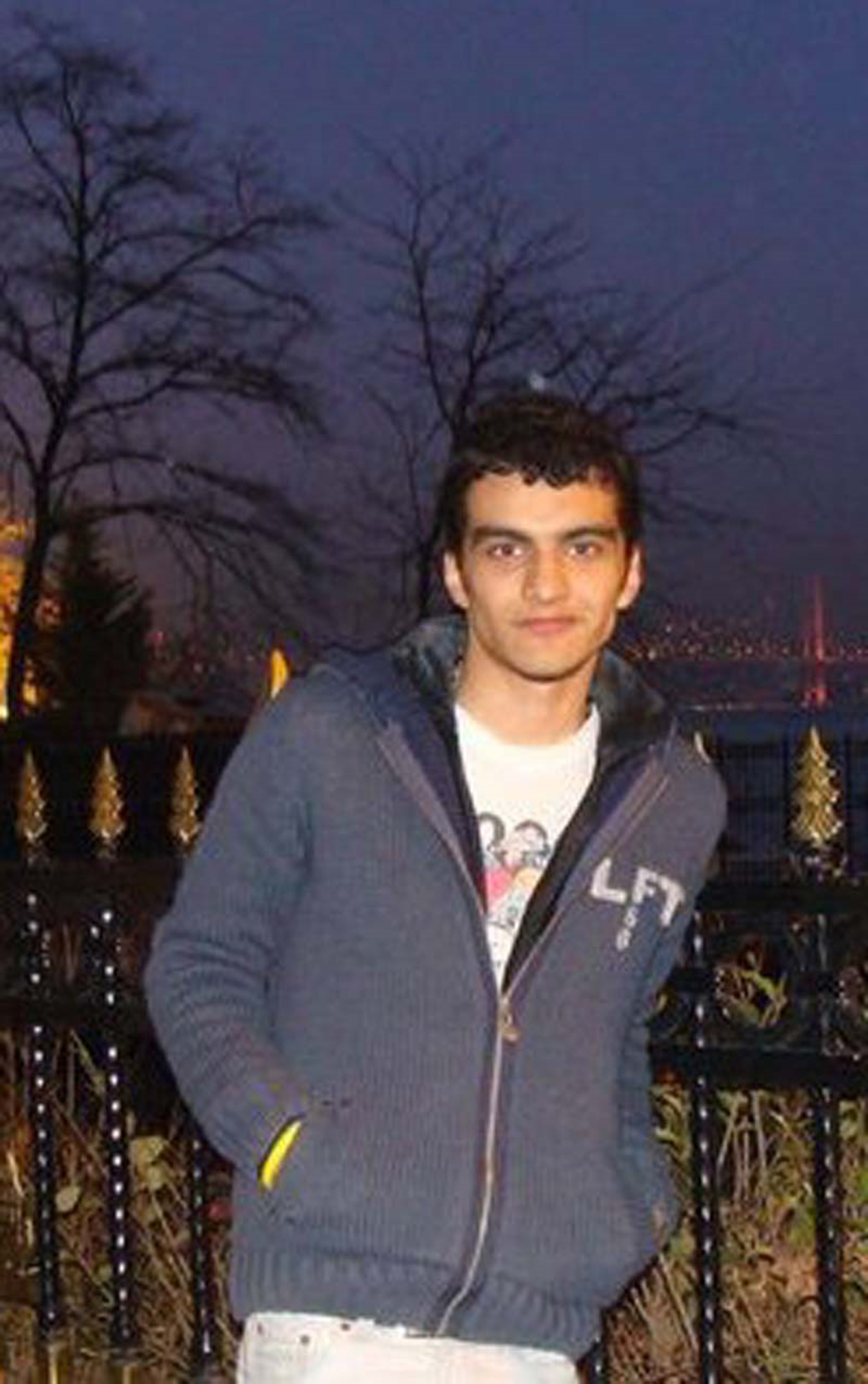 Protestocu Öğrenciler Okuldan Uzaklaştırıldı