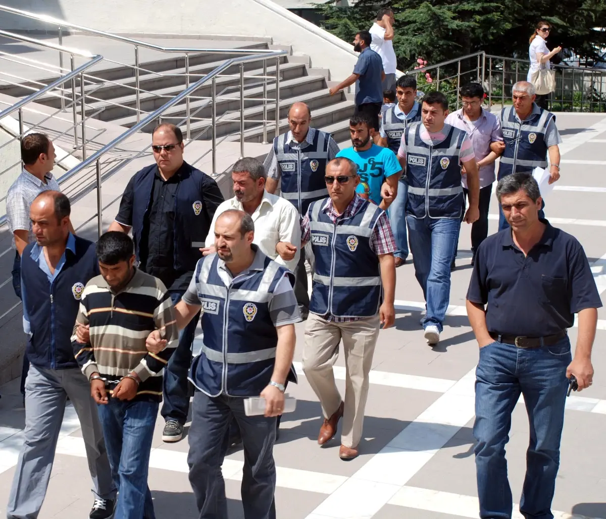 İnşaatlarda Hırsızlık Yapan 4 Kişilik Şebeke Ortaya Çıkarıldı