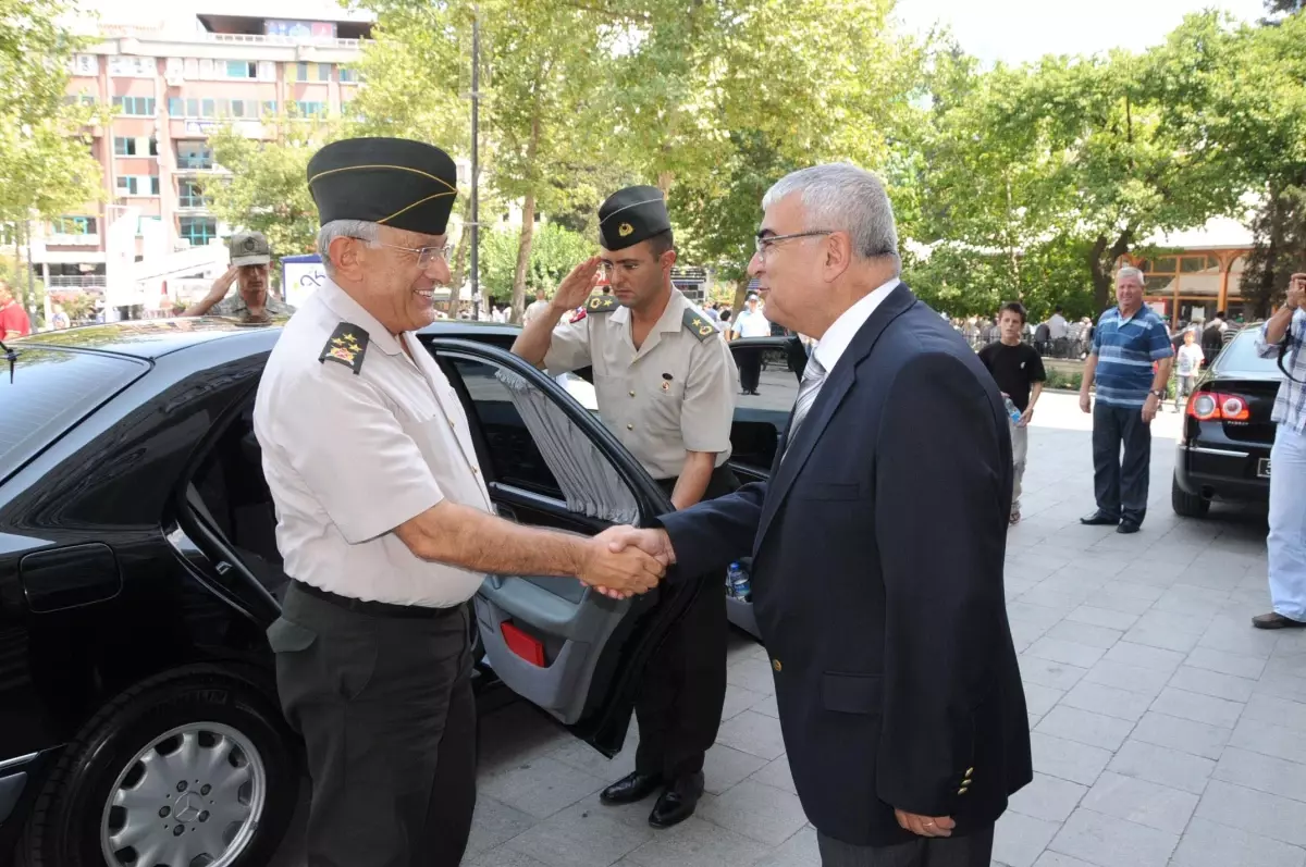 Korgeneral Turmuş Veda Ziyaretlerine Başladı