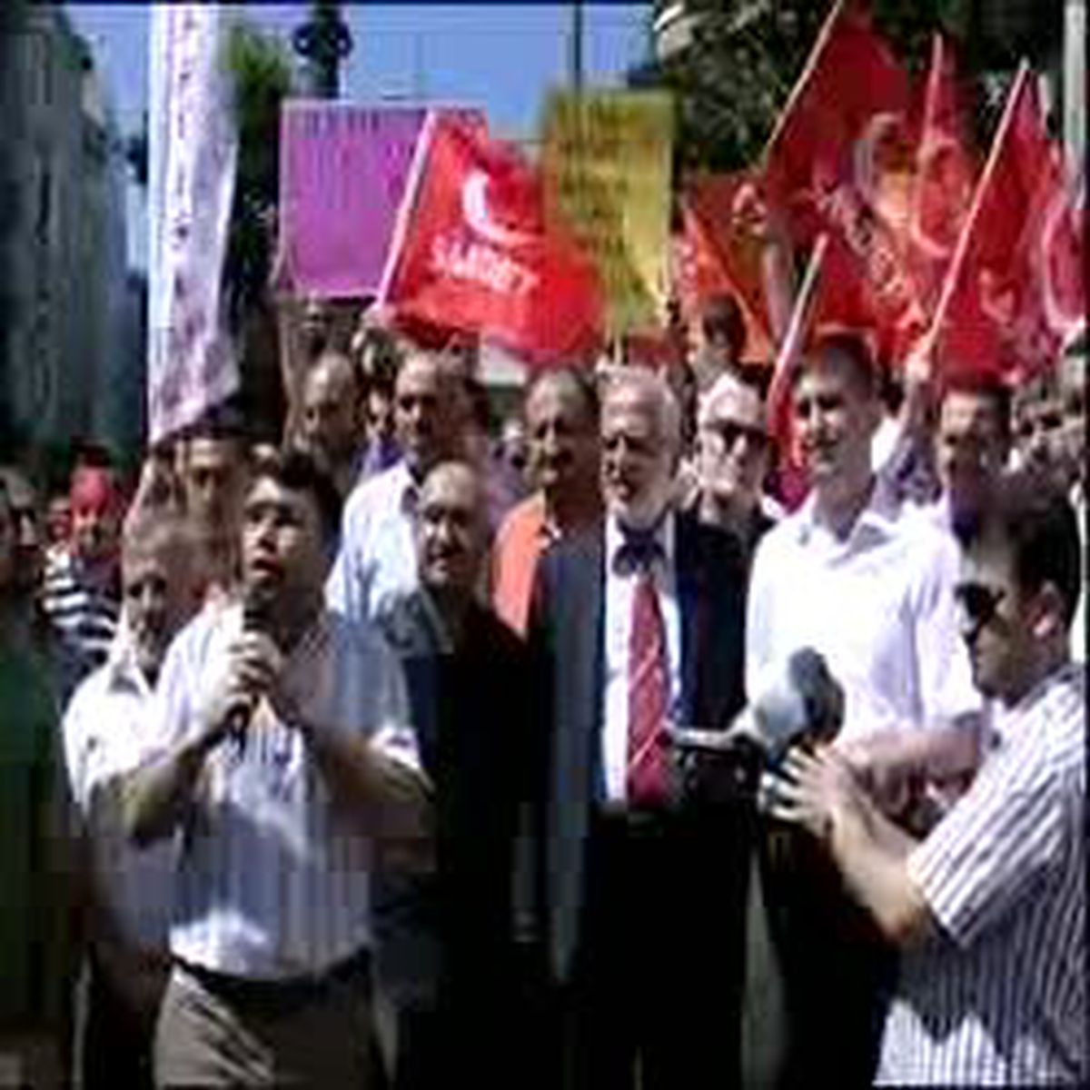 Suriye Başkonsolosluğu Önünde Protesto