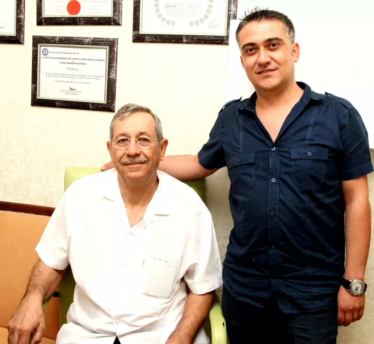 Eline Doğdu Meslektaşı Oldu