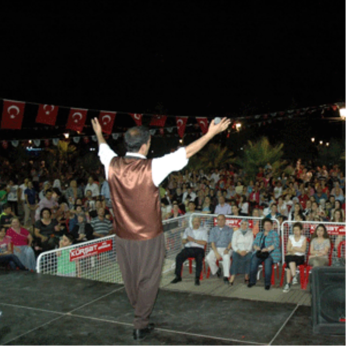 Ramazan Şenliklerine Şanlıurfa Belediyesi Sıra Gecesi Konuk Oldu