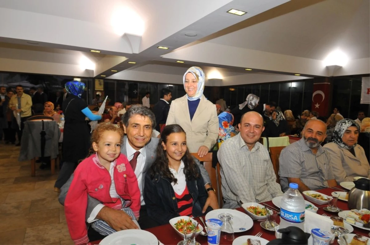 Başkan Demir\'den, Şehit Ailelerine İftar Yemeği
