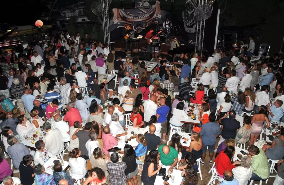 Bodrum\'dan Cazın Fırst Lady\'si Geçti