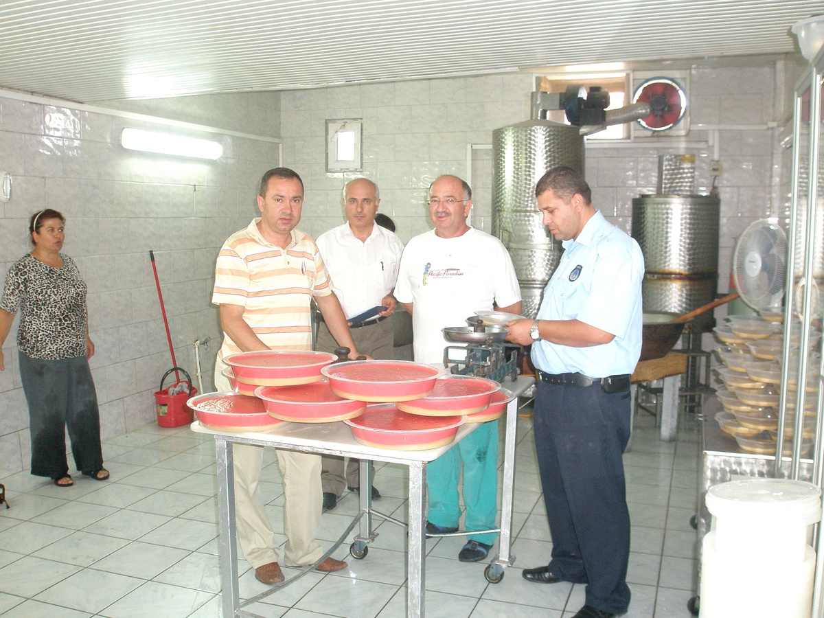 Lokum Ve Helva İmalatı Yapan İşyerleri Denetlendi.