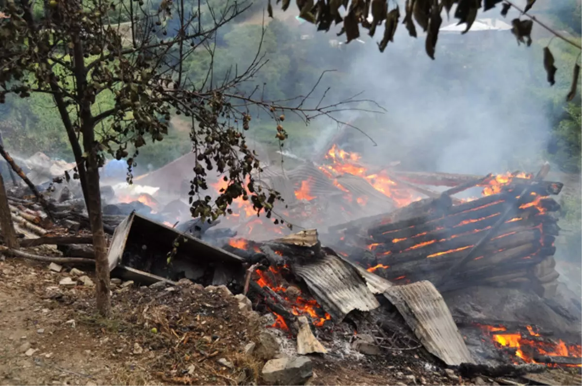 Engelli Genç Yanarak Hayatını Kaybetti