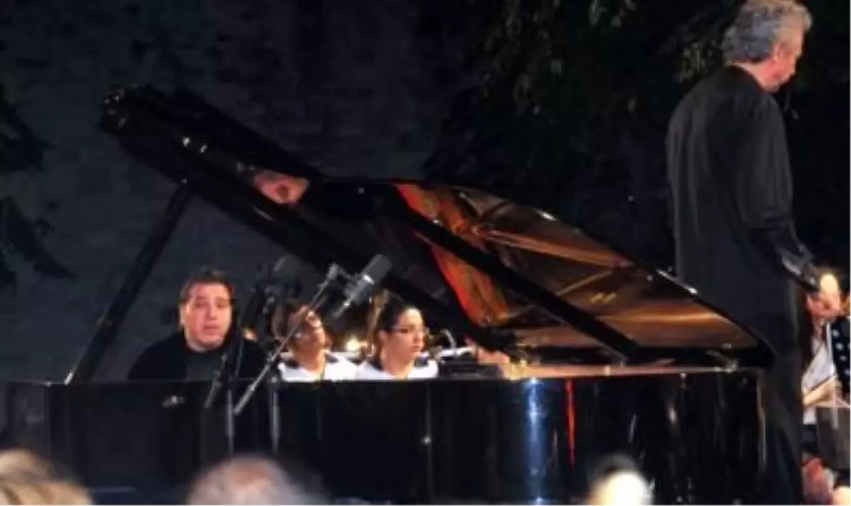 Fazıl Say Çocuk Korosuna Solistlik Yaptı