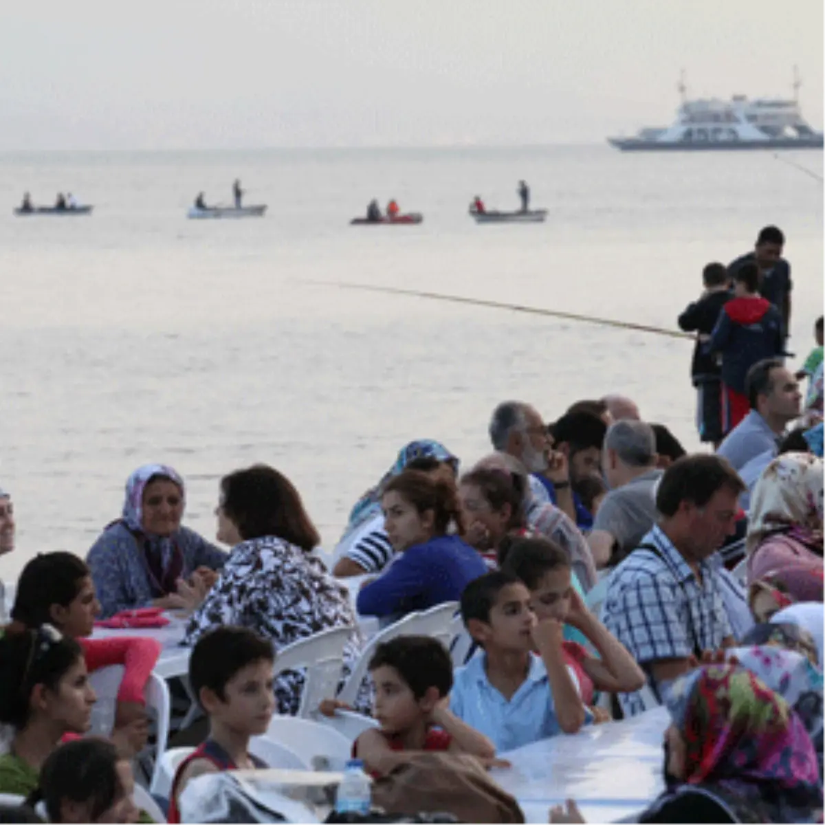 Eskihisar Sahilinde İftar Keyfi