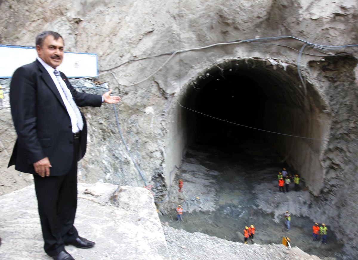 Bakan Eroğlu: Vadilerin Hes\'ten Önce ve Sonraki Durumu Vatandaşa Gösterilecek
