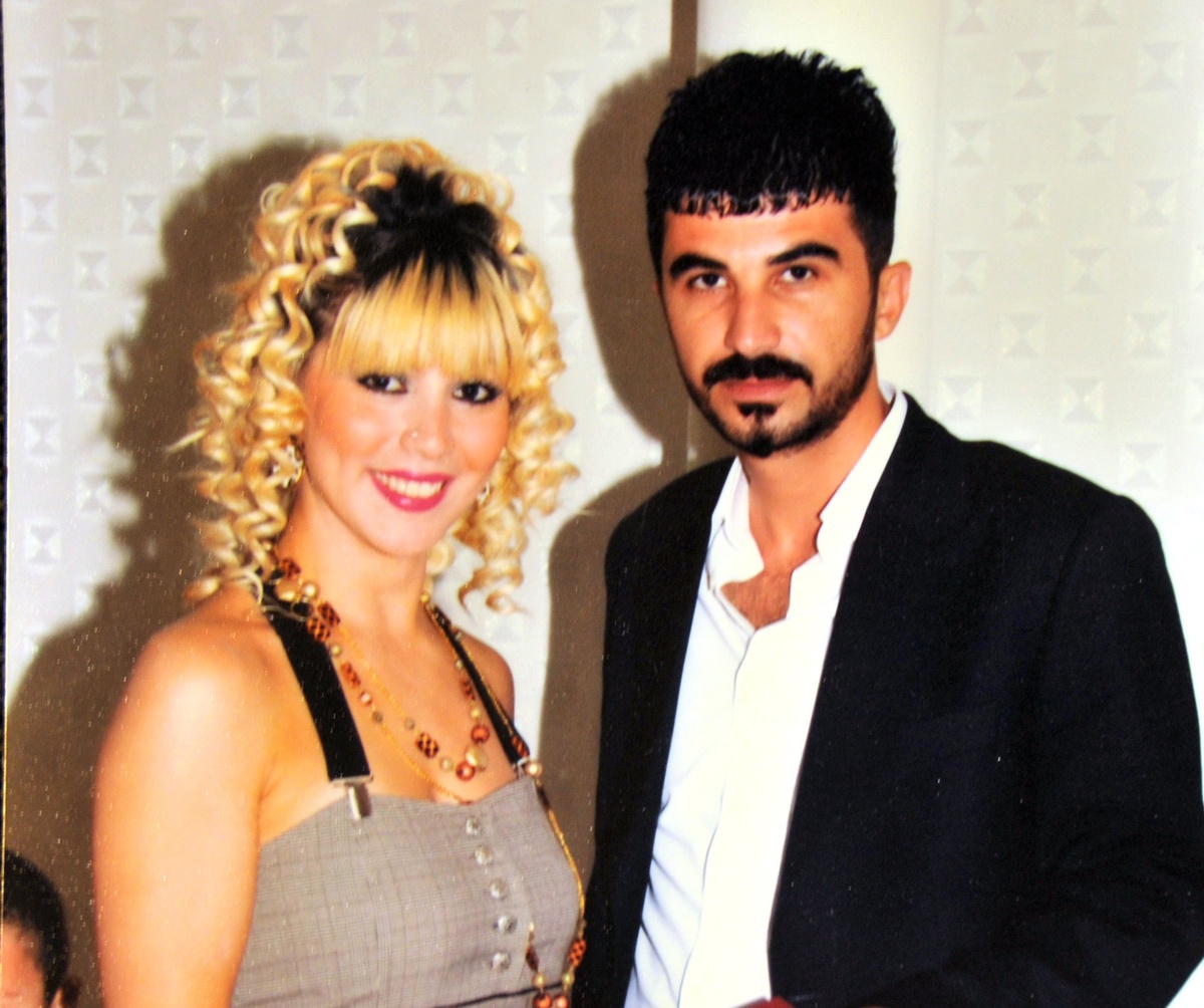 Boşanma Davası Açan Eşine Kurşun Yağdırdı