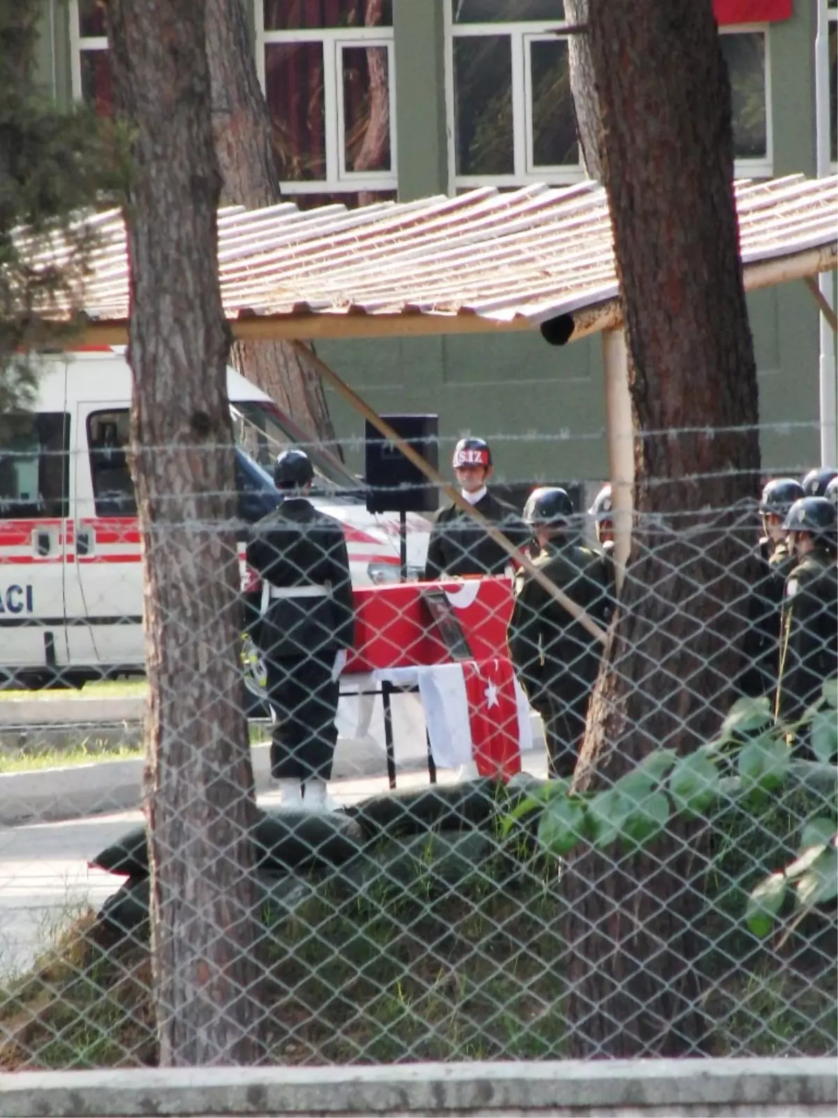 Şehit Er Memleketine Uğurlandı