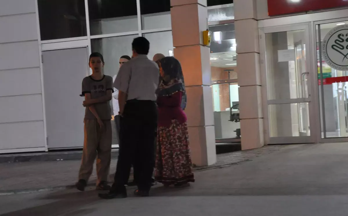 16 Kişi İftar Yemeğinden Zehirlendi