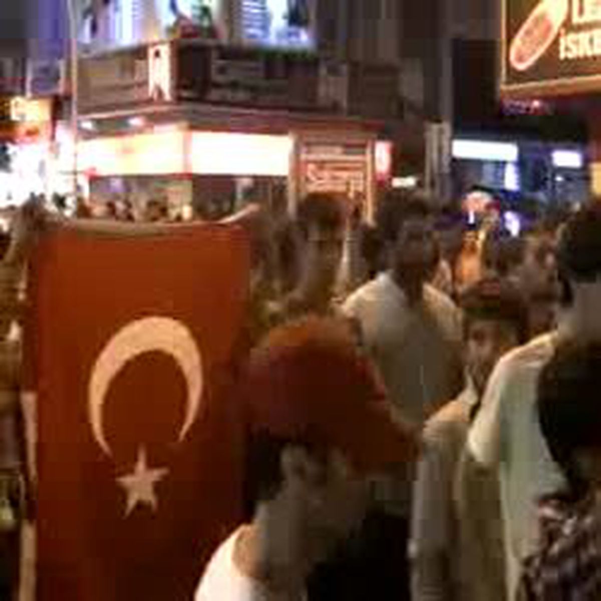 Adapazarı'nda Teröre Lanet