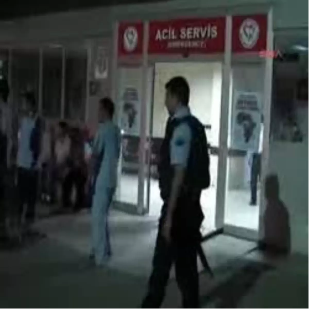 Eruh\'ta da Saldırdılar 4 Asker Yaralı