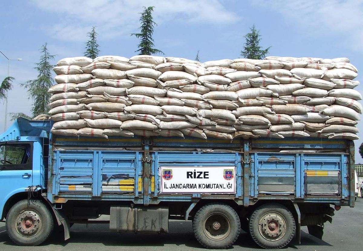 Rize'de 24 Ton Kaçak Çay Ele Geçirildi